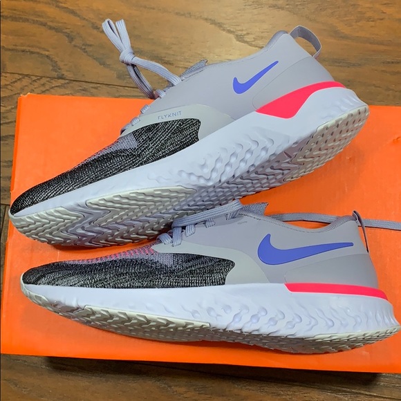 W NIKE ODYSSEY REACT 2 FLYKNIT - Picture 3 of 16